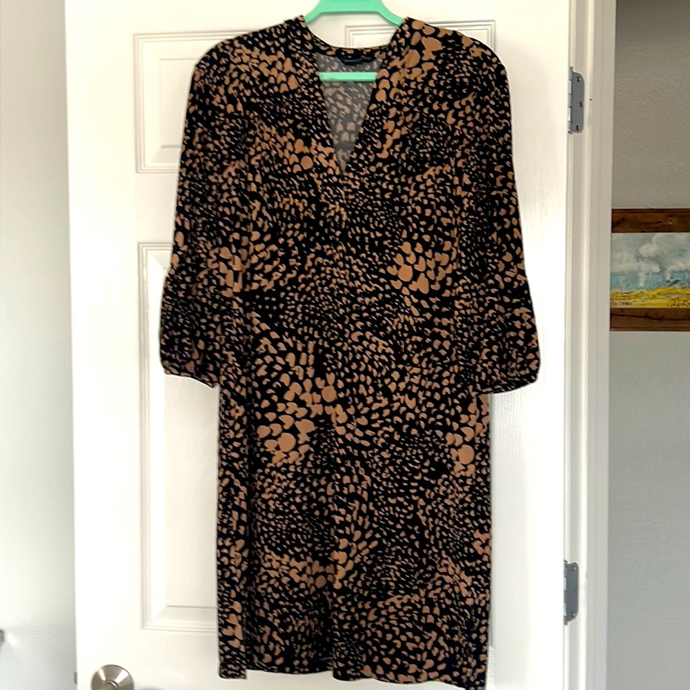 Banana Republic dress. Size Large.